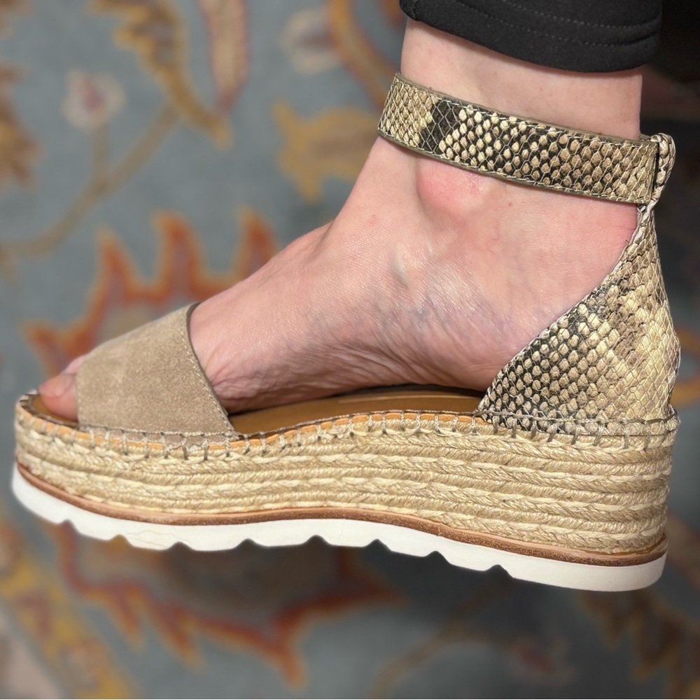 NWOT Women's Beige and Snake Print Espadrille Sandals